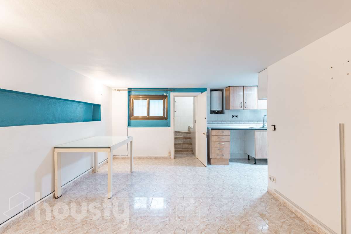 Piso en venta en Paseo Ferrocarril,  Castelldefels-1