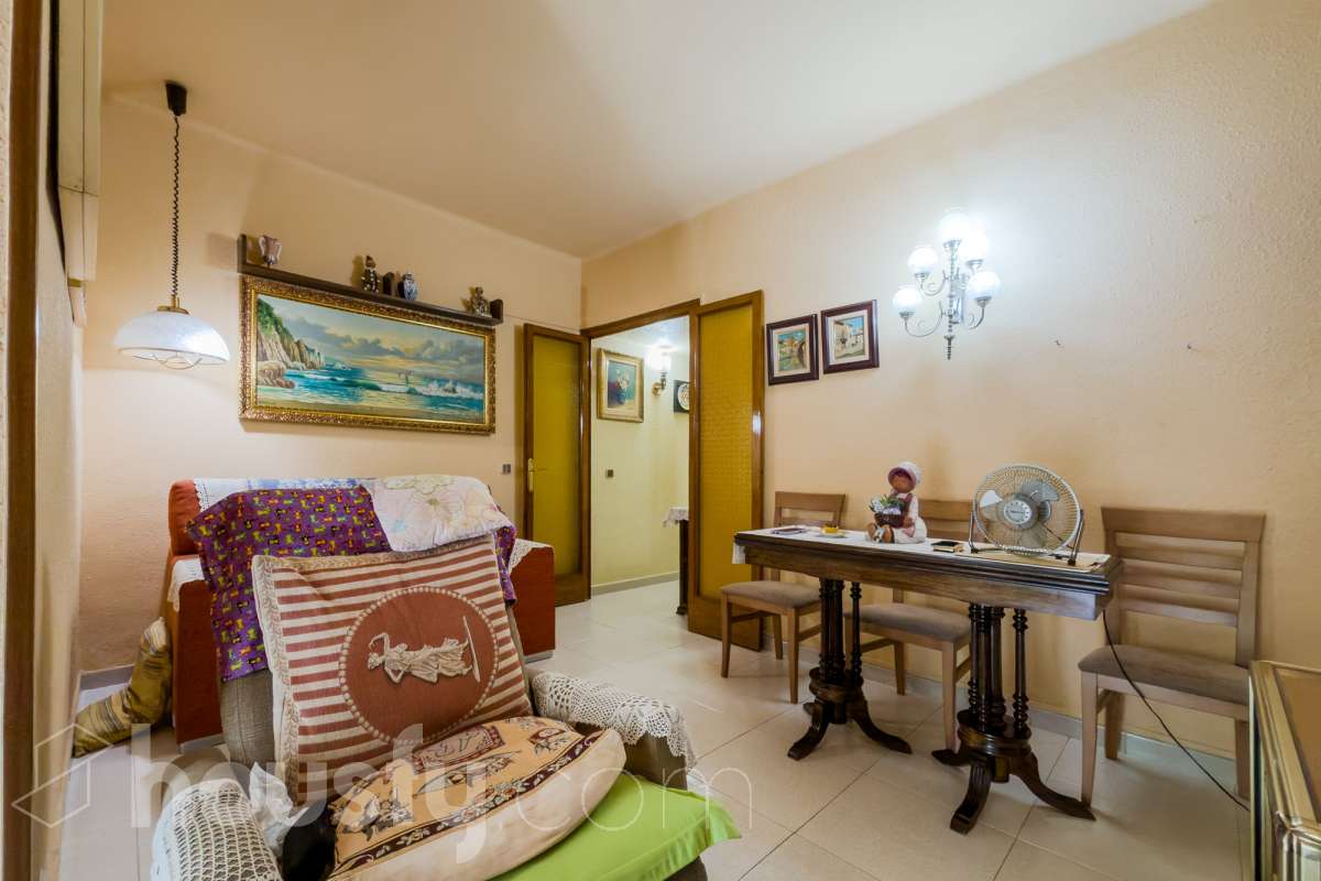 Piso en venta en Carrer de la Indústria, Sant Martí, Barcelona-2