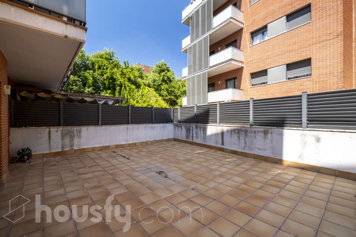 Piso en venta en Carrer de Jaume de Montcorb,  Sant Cugat del Vallès-1