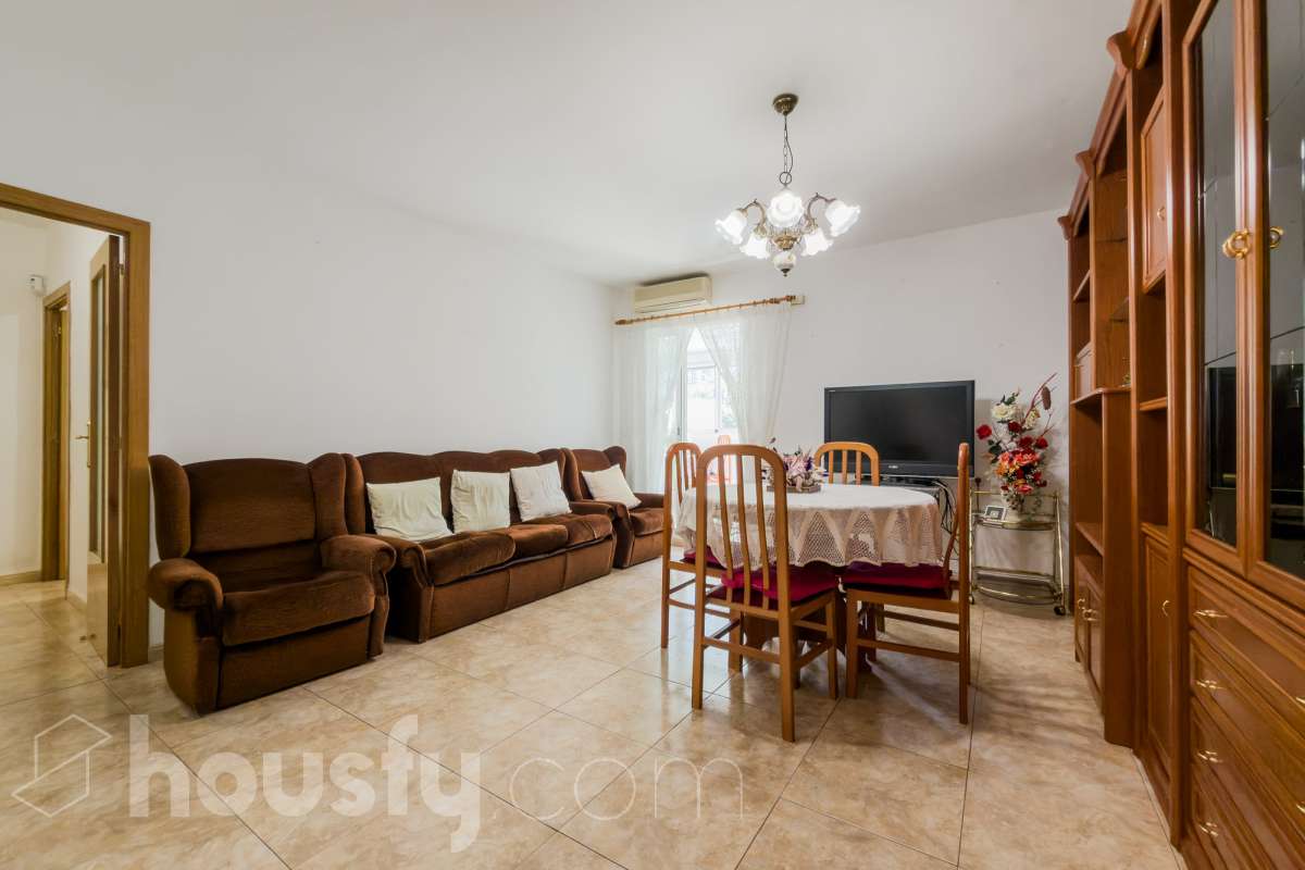 Piso en venta en Calle Pedro antonio de alarcon,  Badalona-2