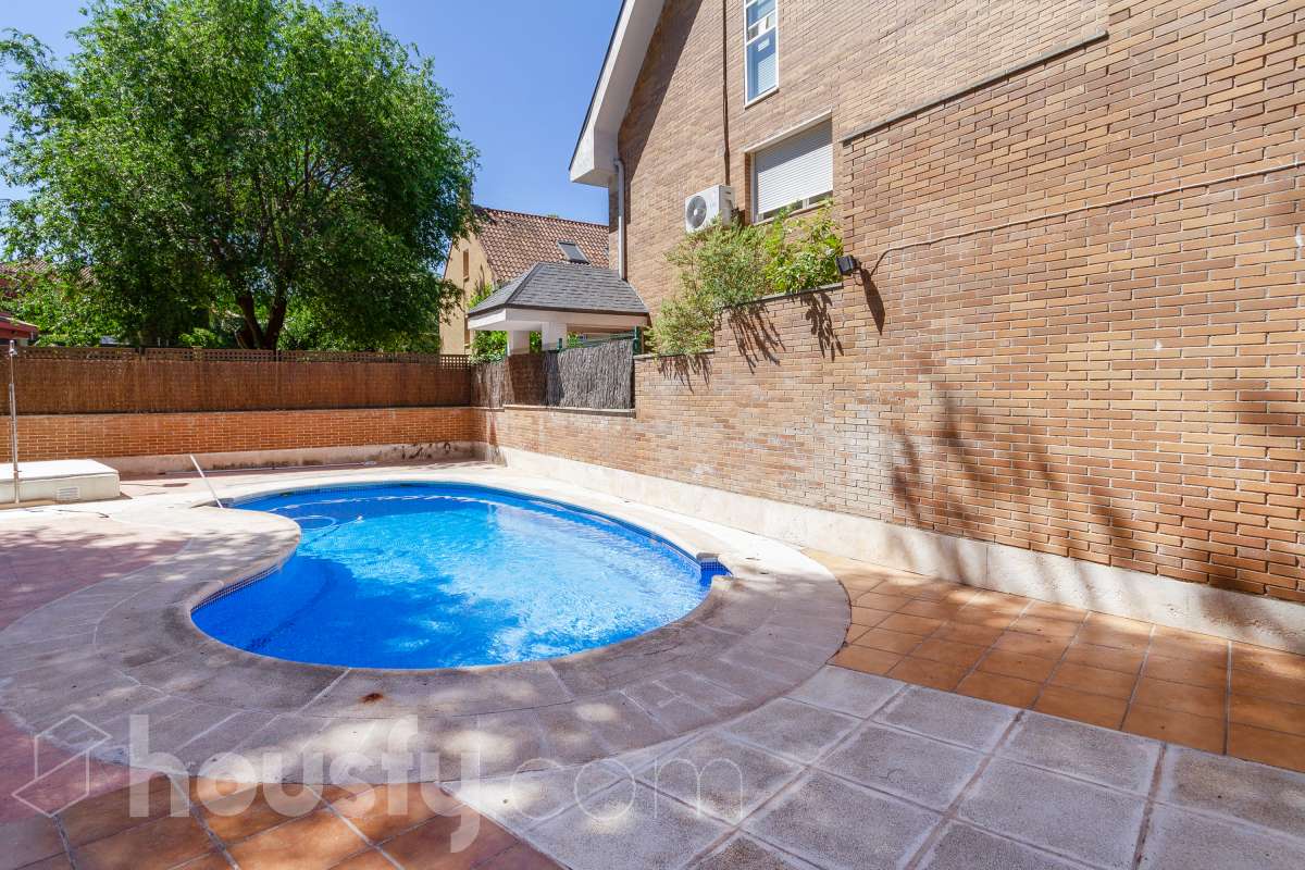 Casa en venta en Calle Somosierra, Rozas Centro, Las Rozas de Madrid-0