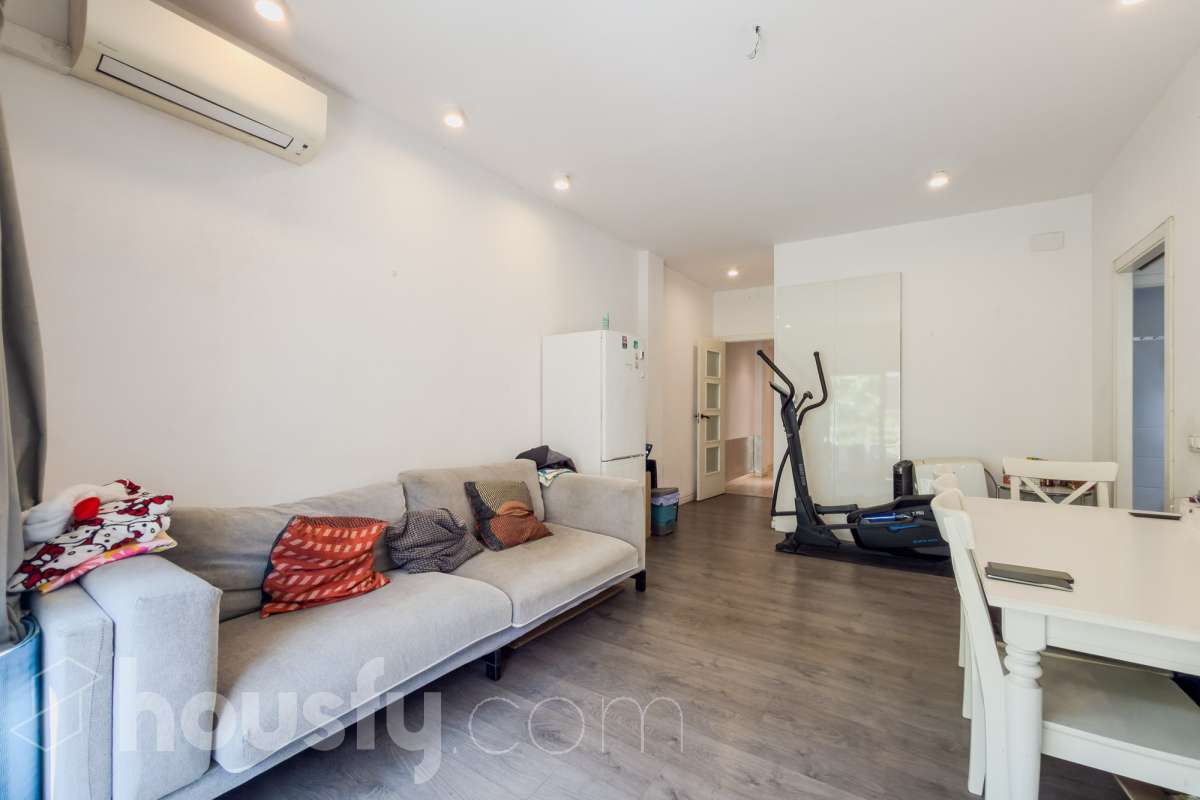 Piso en venta en Calle Valencia, Eixample, Barcelona-1