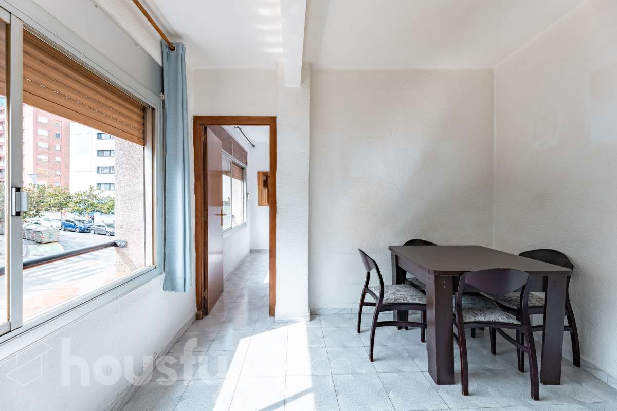Piso en venta en Carrer de Mossèn Andreu,  Cornellà de Llobregat-2