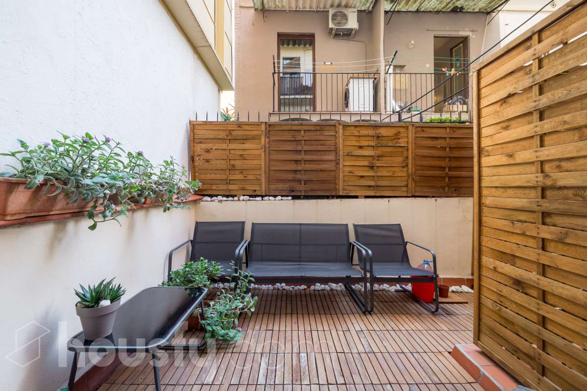 Piso en venta en Carrer de Calàbria, Eixample, Barcelona-0
