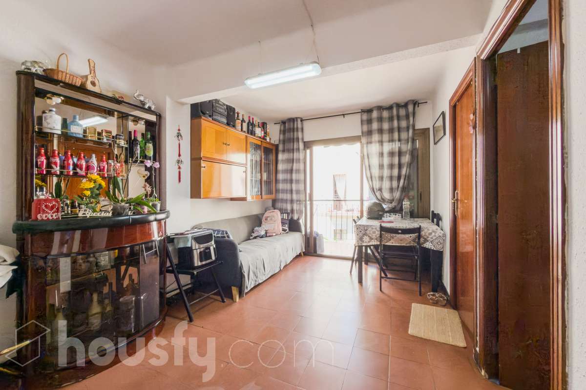 Piso en venta en Calle Santiago,  Badalona-0