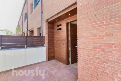 Casa en venta en Calle Puniol, Sant Vicenç de Montalt-0