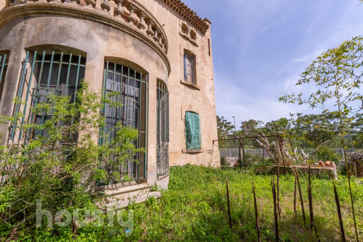 Casa en venta en Plaça Pau Casals,  El Pla del Penedès-1