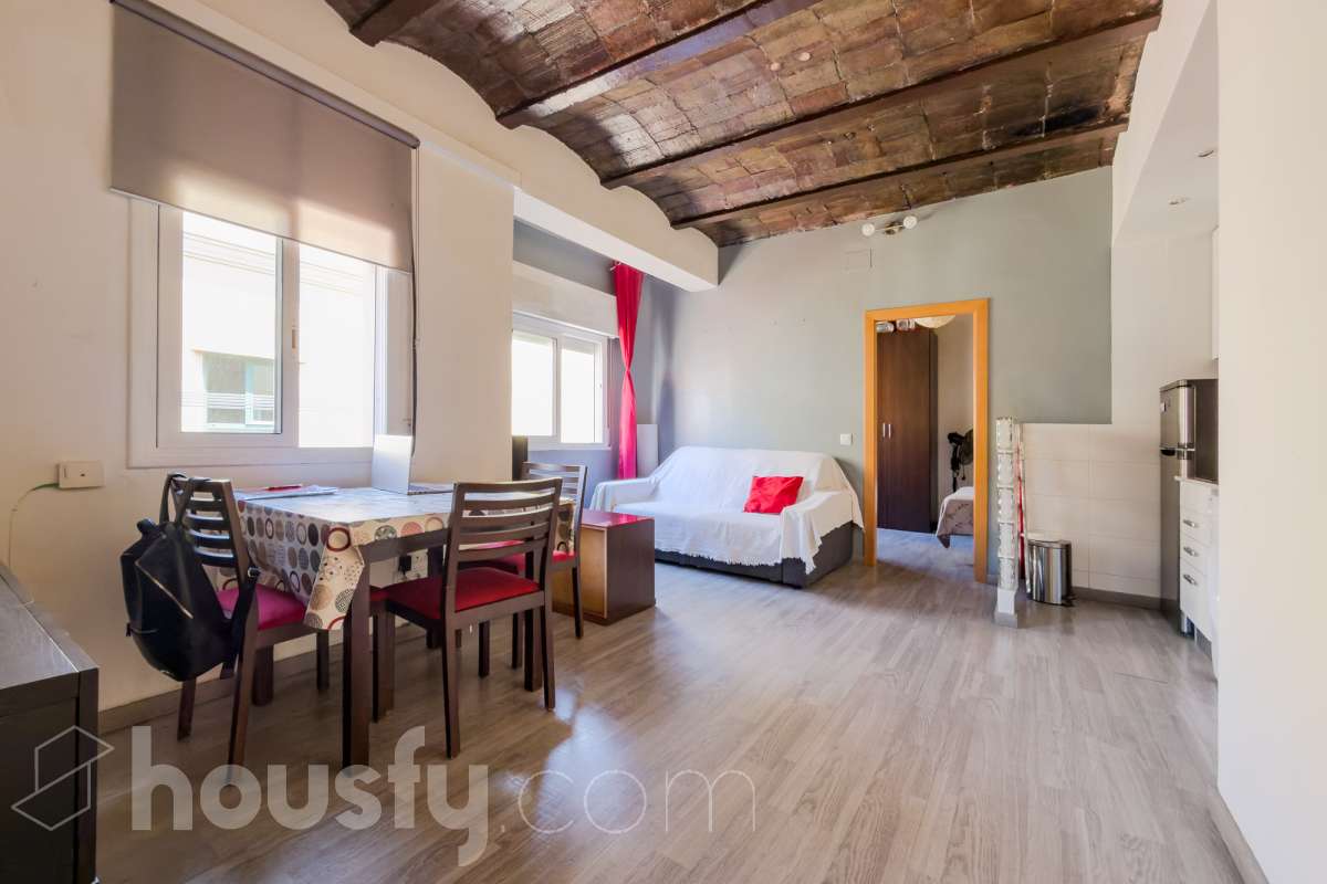 Piso en venta en Alcanar, Ciutat Vella, Barcelona-0