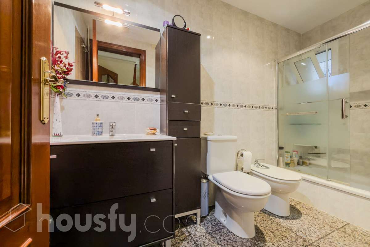 Casa en venta en Carrer de Wilson,  Santa Coloma de Gramenet-2