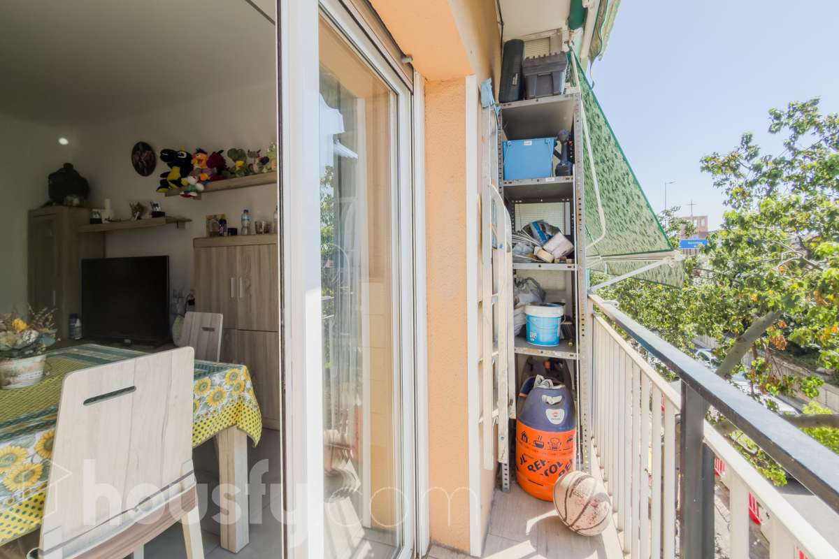 Piso en venta en Calle Ramon llull,  Badalona-2