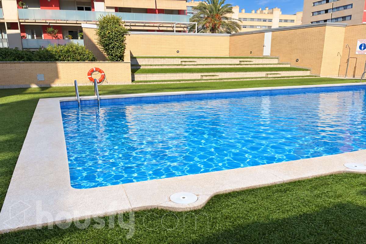Piso en venta en Calle Tresmall,  Badalona-1