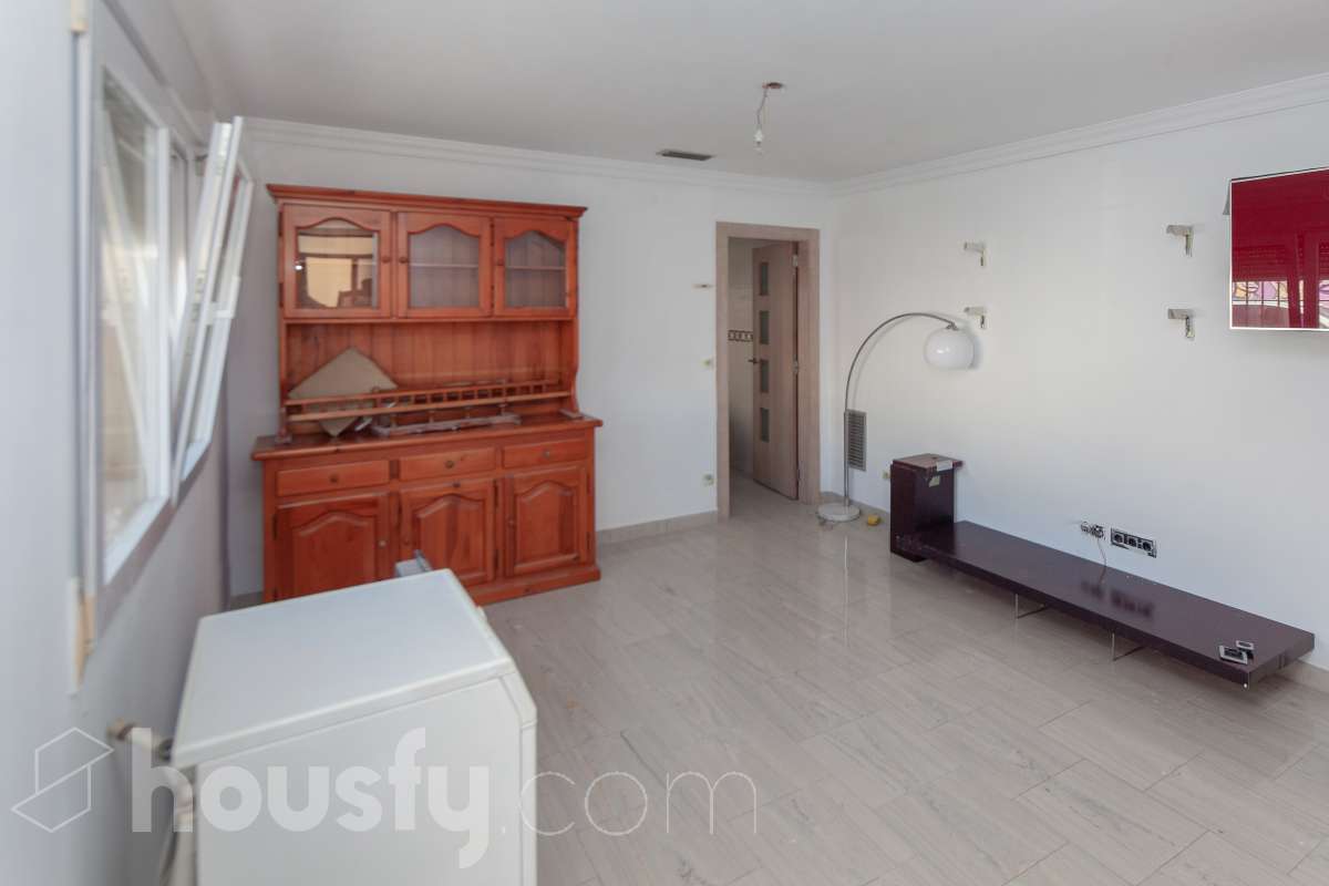 Casa en venta en Calle SANT ANDREU,  Miramar-1