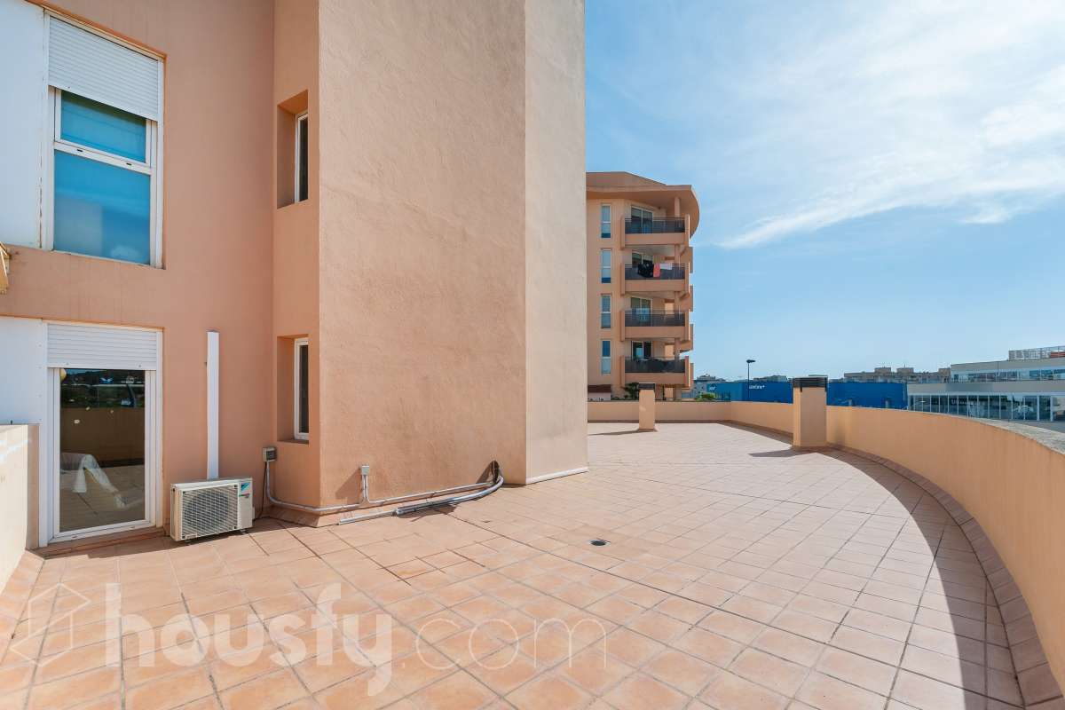 Piso en venta en Canaries,  Eivissa-1