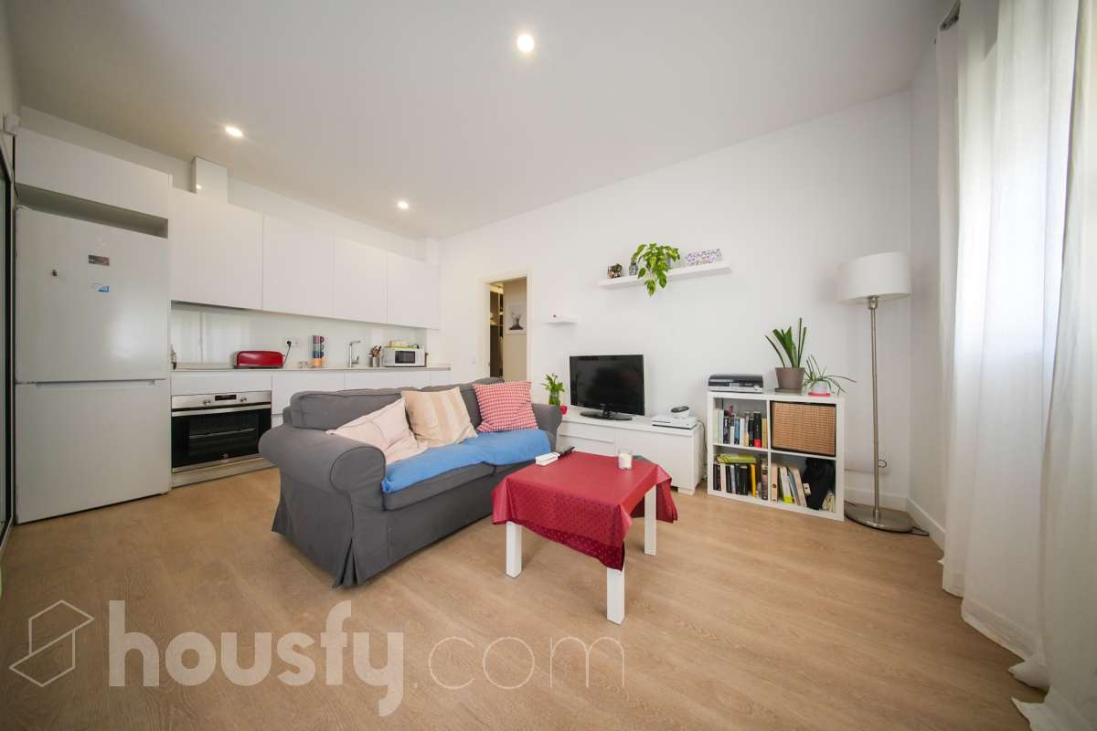 Piso en venta en Avenida Navarrondan,  San Sebastián de los Reyes-1