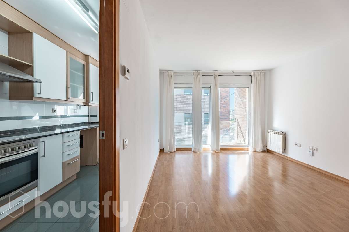 Piso en venta en Carrer de Viladecavalls, Nord-Oest, Terrassa-2