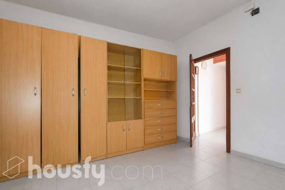 Piso en venta en Calle Carlos Aurioles, Puente de Vallecas, Madrid-1