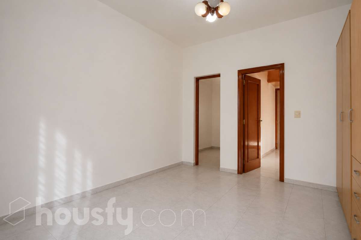Piso en venta en Calle Carlos Aurioles, Puente de Vallecas, Madrid-0