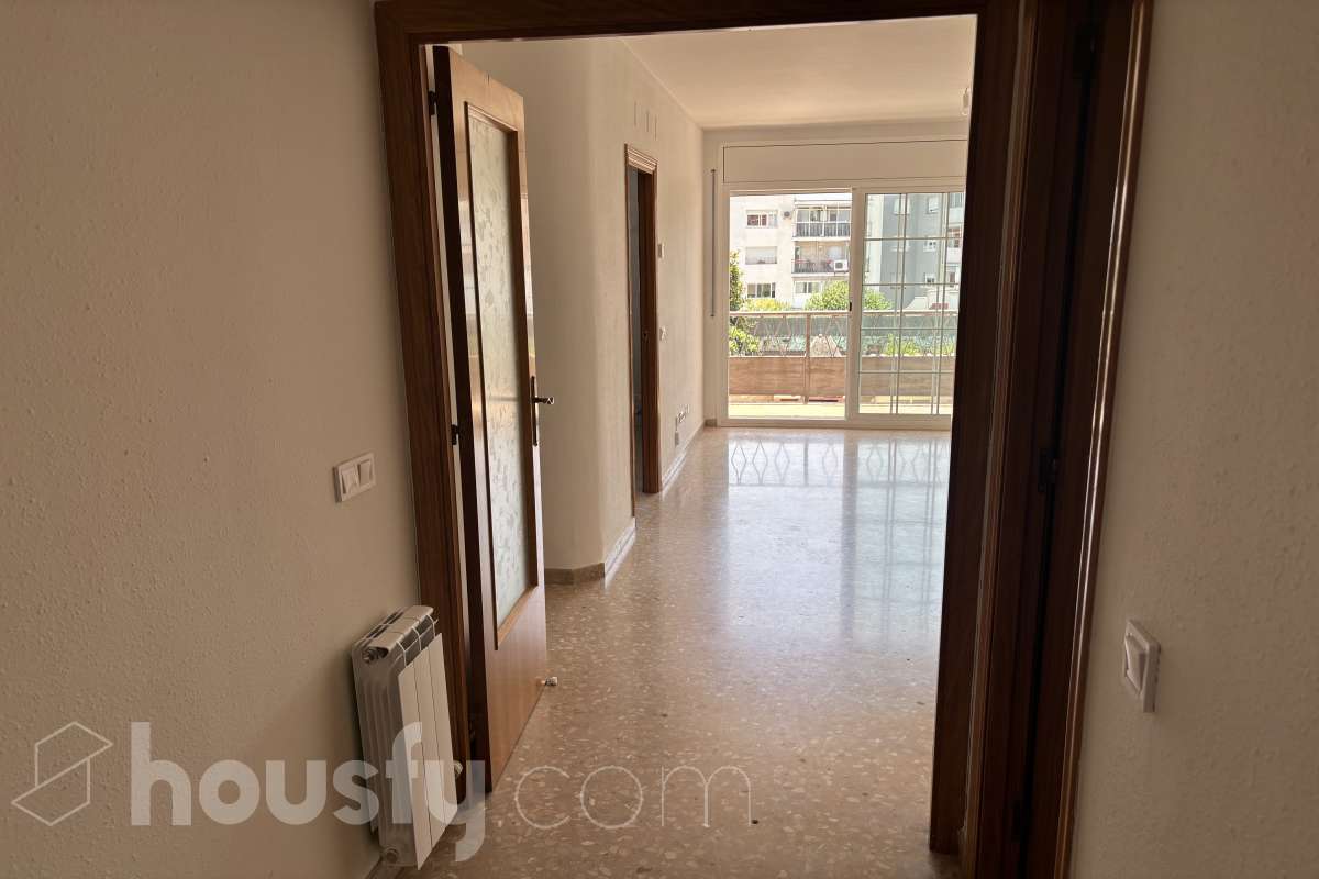 Piso en alquiler en Carrer de Pérez Galdós, Sud, Terrassa-1