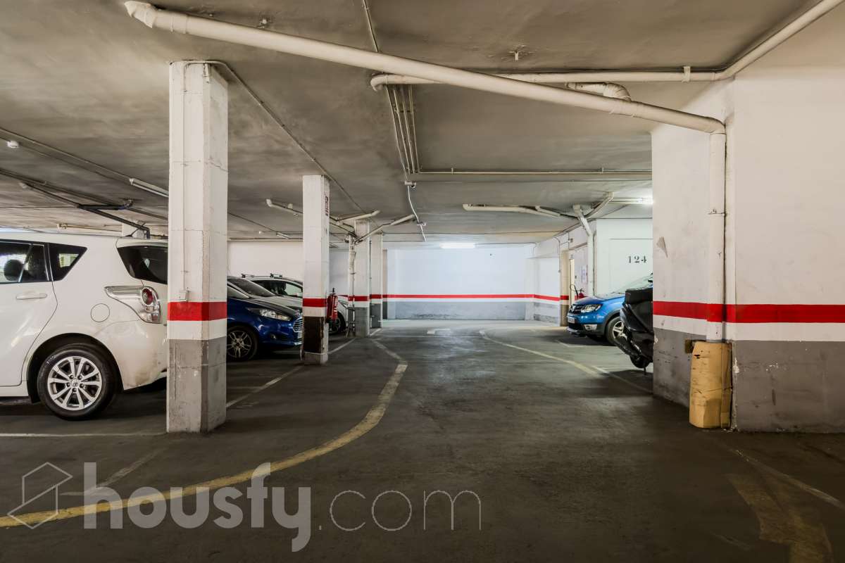 Garaje en venta en Carrer Mare de Déu dels Desemparats,  L'Hospitalet de Llobregat-4