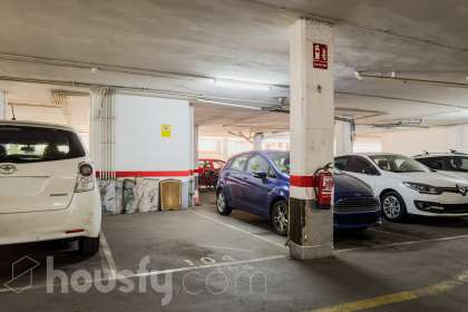 Garatge a Carrer Mare de Déu dels Desemparats