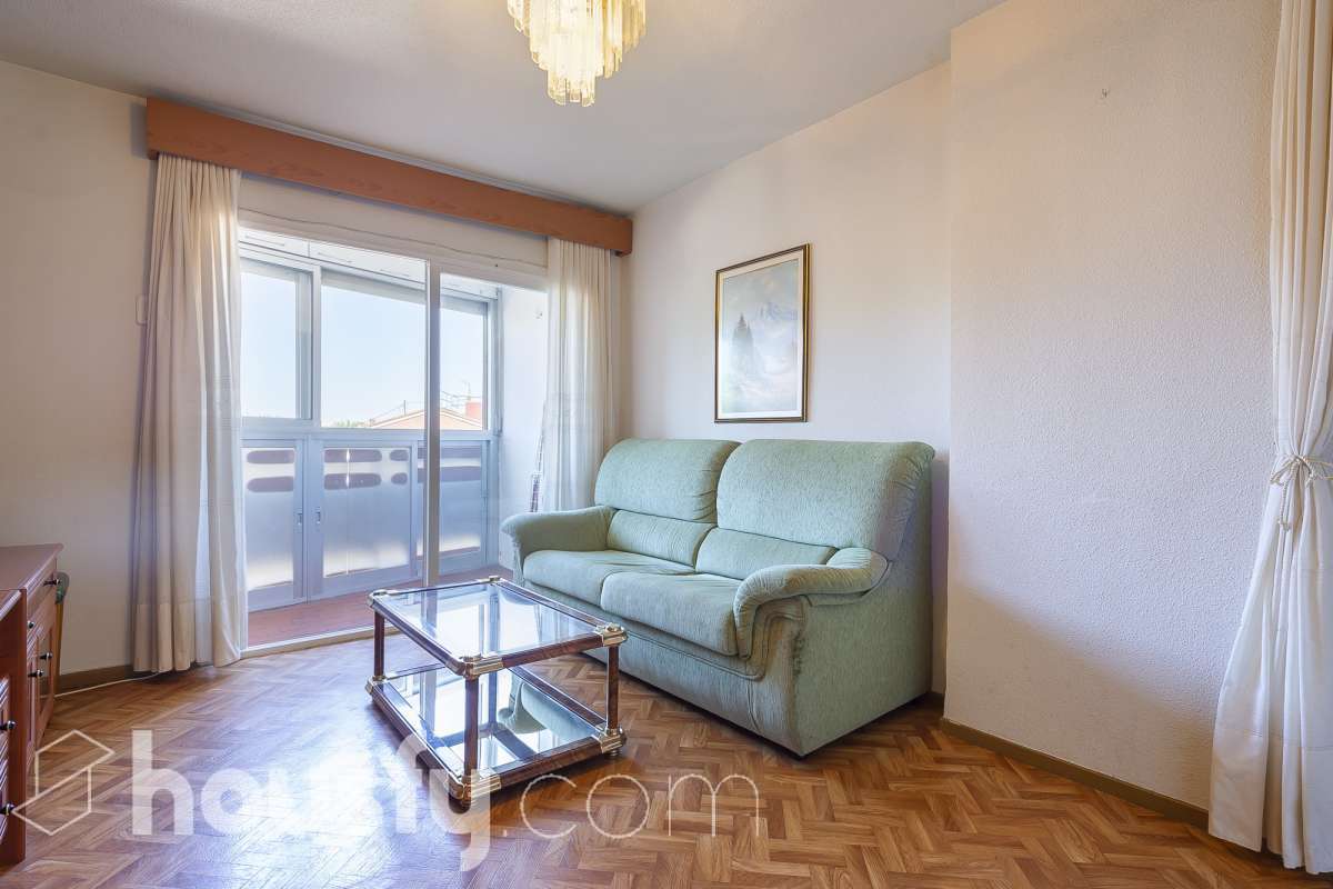 Piso en venta en Calle del Poeta Blas de Otero, Ciudad Lineal, Madrid-2
