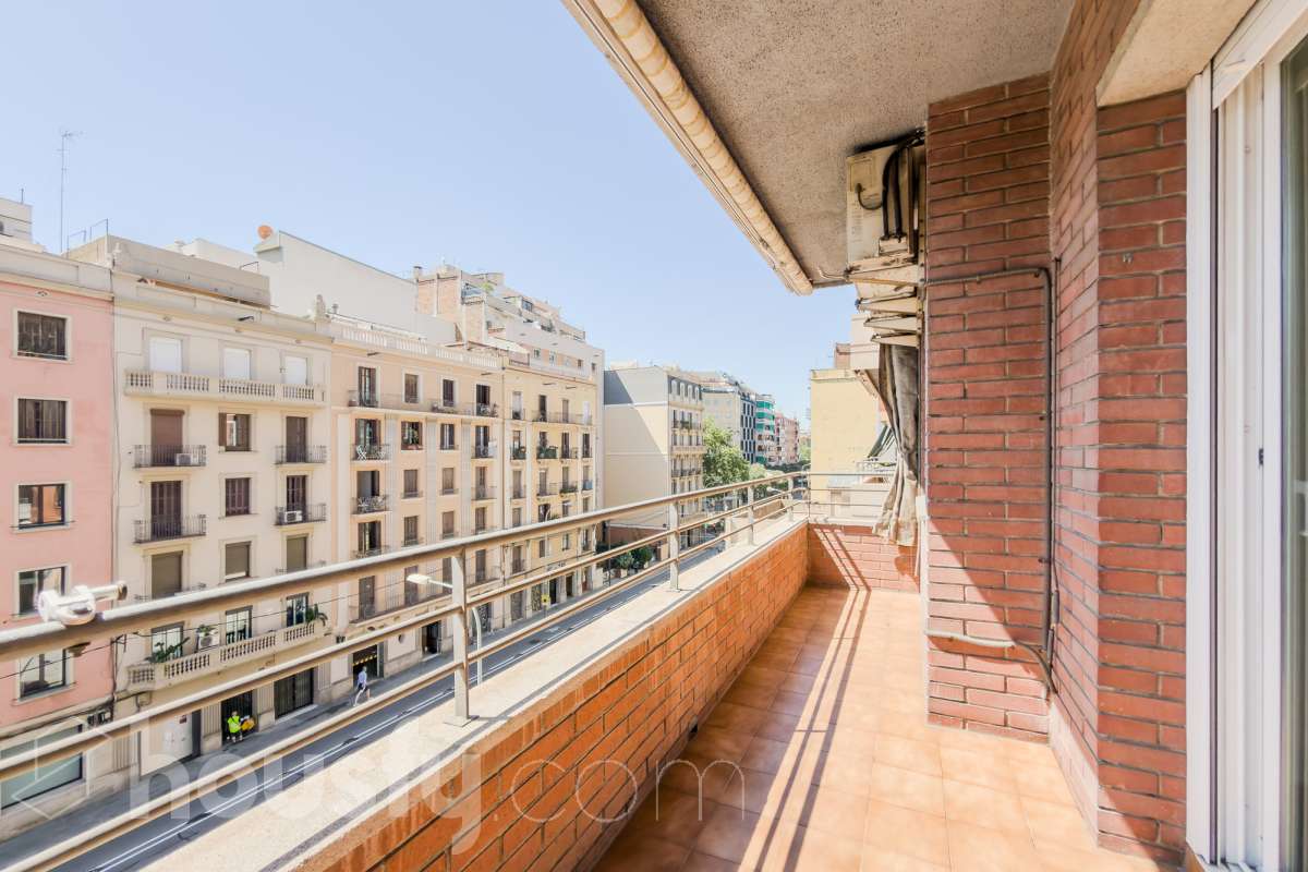 Piso en venta en Calle Aragó, Eixample, Barcelona-1