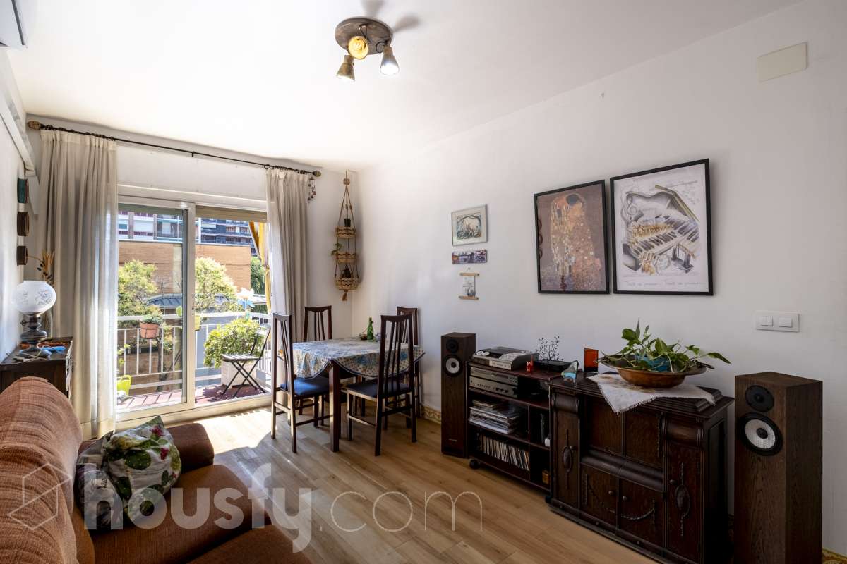 Piso en venta en Calle Baro d'esponella, Nou Barris, Barcelona-1
