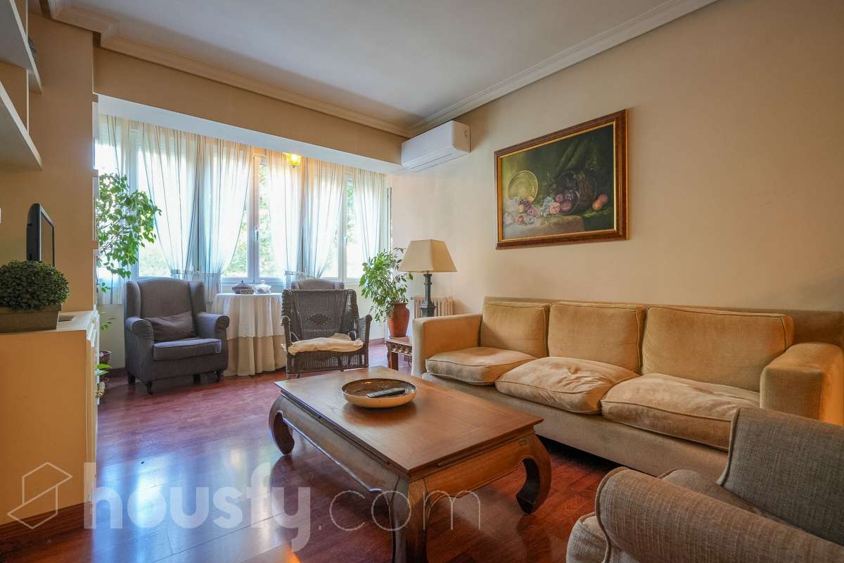 Piso en venta en Calle Clara del Rey, Chamartín, Madrid-1
