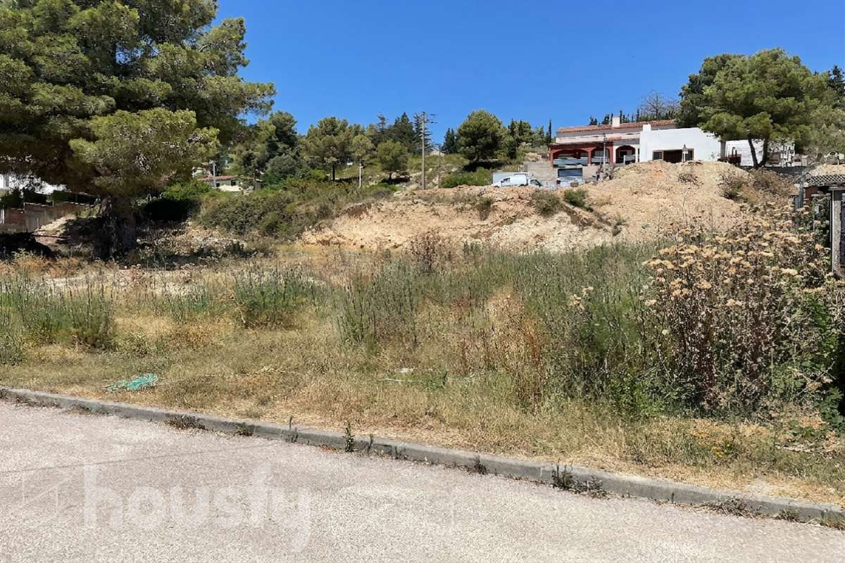 Solar en venta en Carrer de Jaén,  Canyelles-0