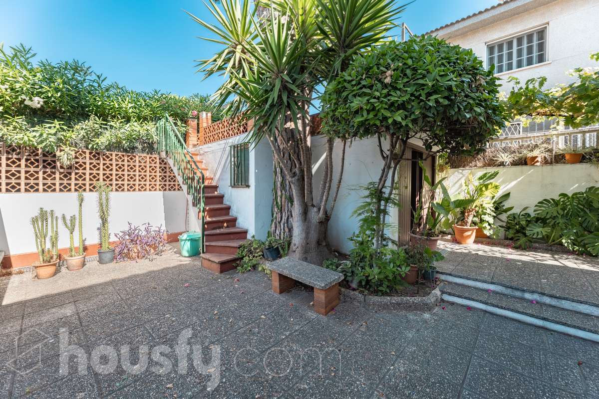 Casa en venta en Calle Tarragona,  Castelldefels-0