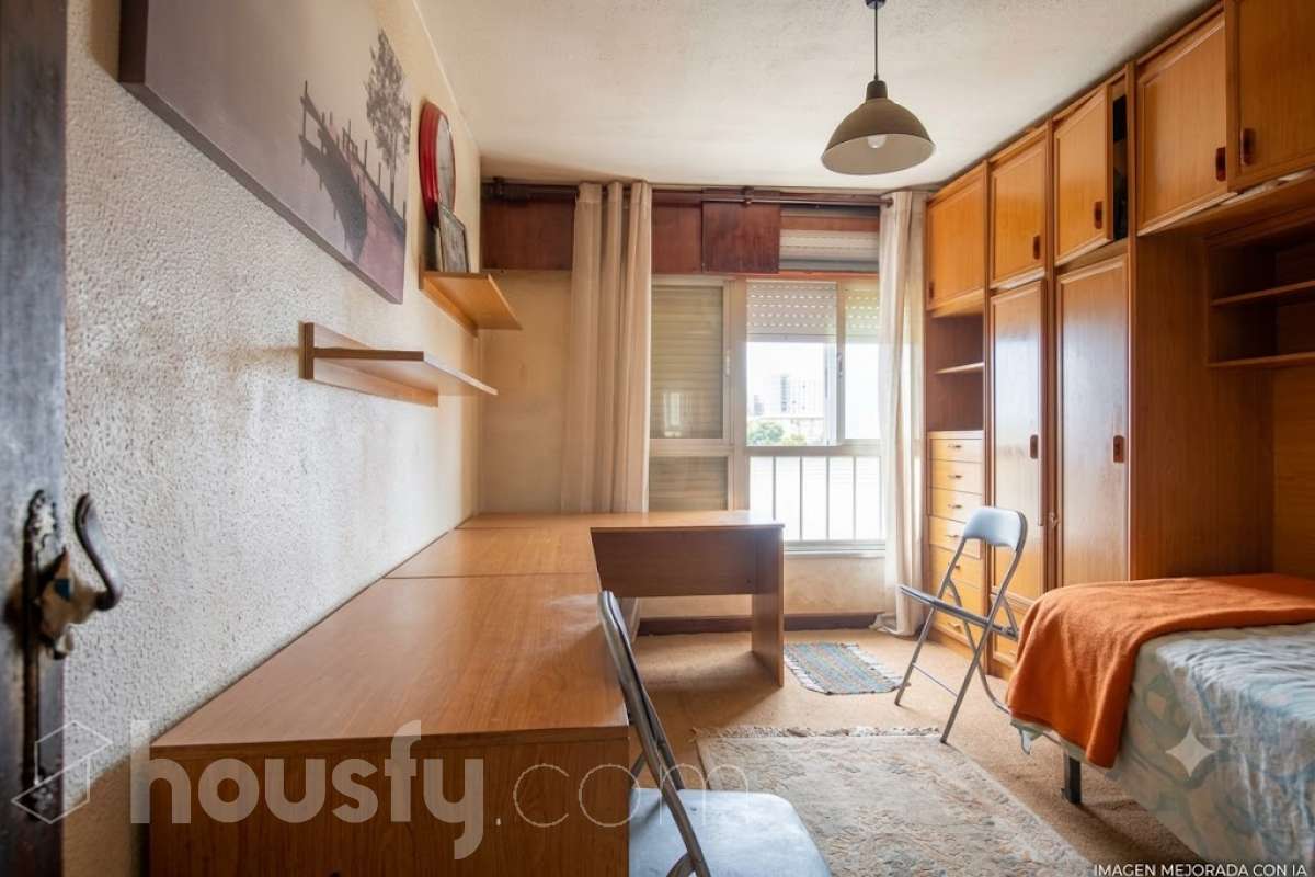Piso en venta en Calle Marqués de la Hermida,  Santander-2