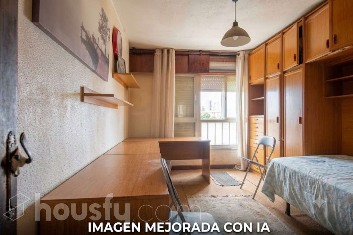 Piso en venta en Calle Marqués de la Hermida -  Edificio Castilla,  Santander-1