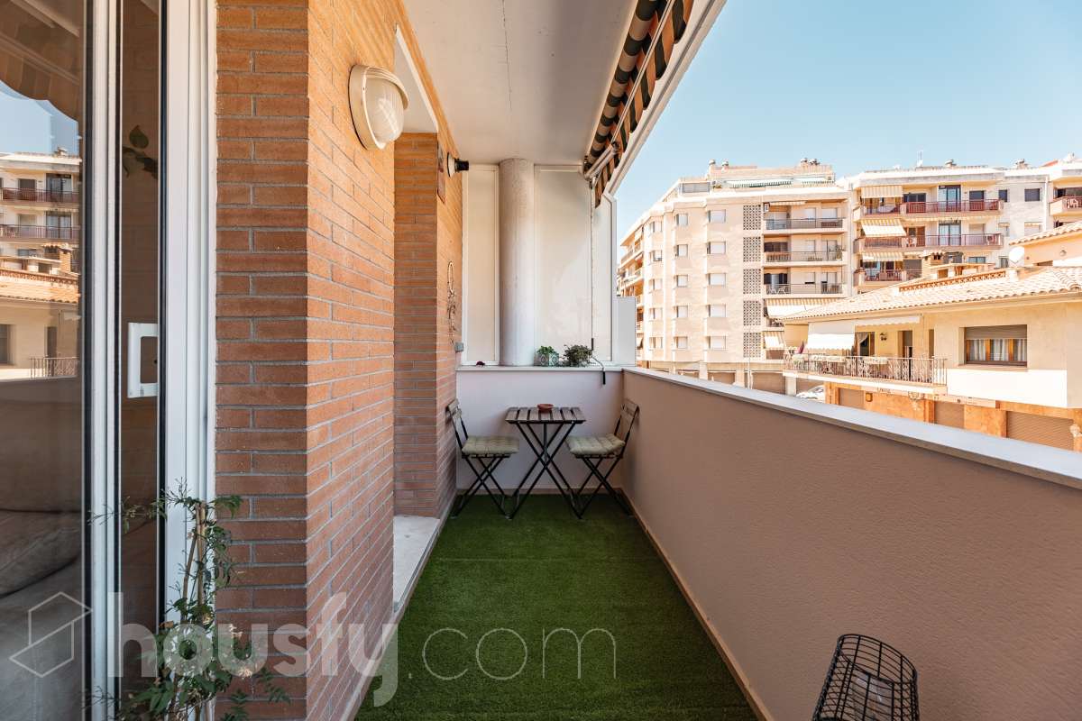 Piso en venta en Carrer Alt de Sant Pere,  Torredembarra-1