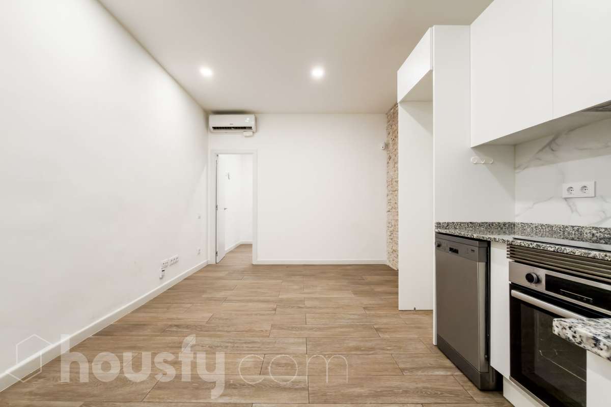 Piso en venta en Calle Sant vicenç, Ciutat Vella, Barcelona-2