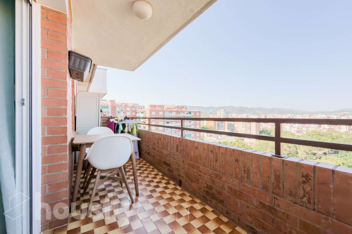 Piso en venta en Avenida Catalunya,  Badalona-1