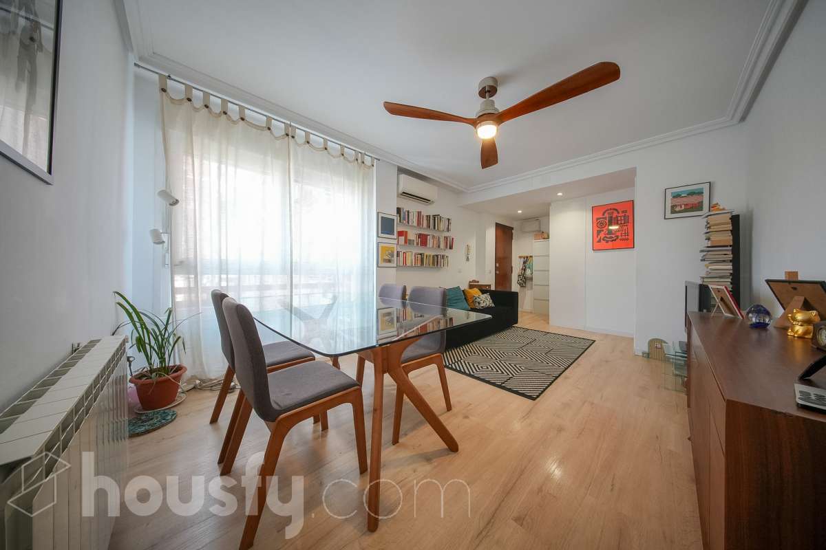 Piso en venta en Calle Cardeña, Puente de Vallecas, Madrid-0