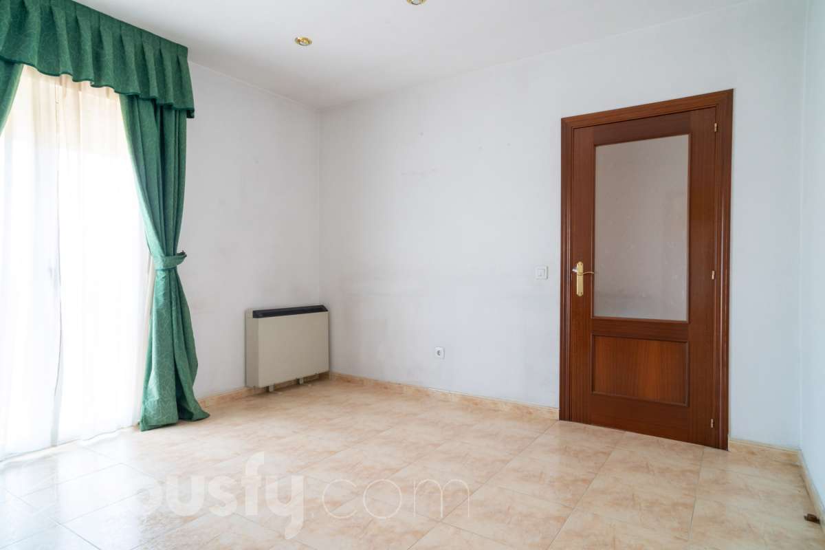 Piso en venta en Calle de Samuel Baltés,  Villarejo de Salvanés-1
