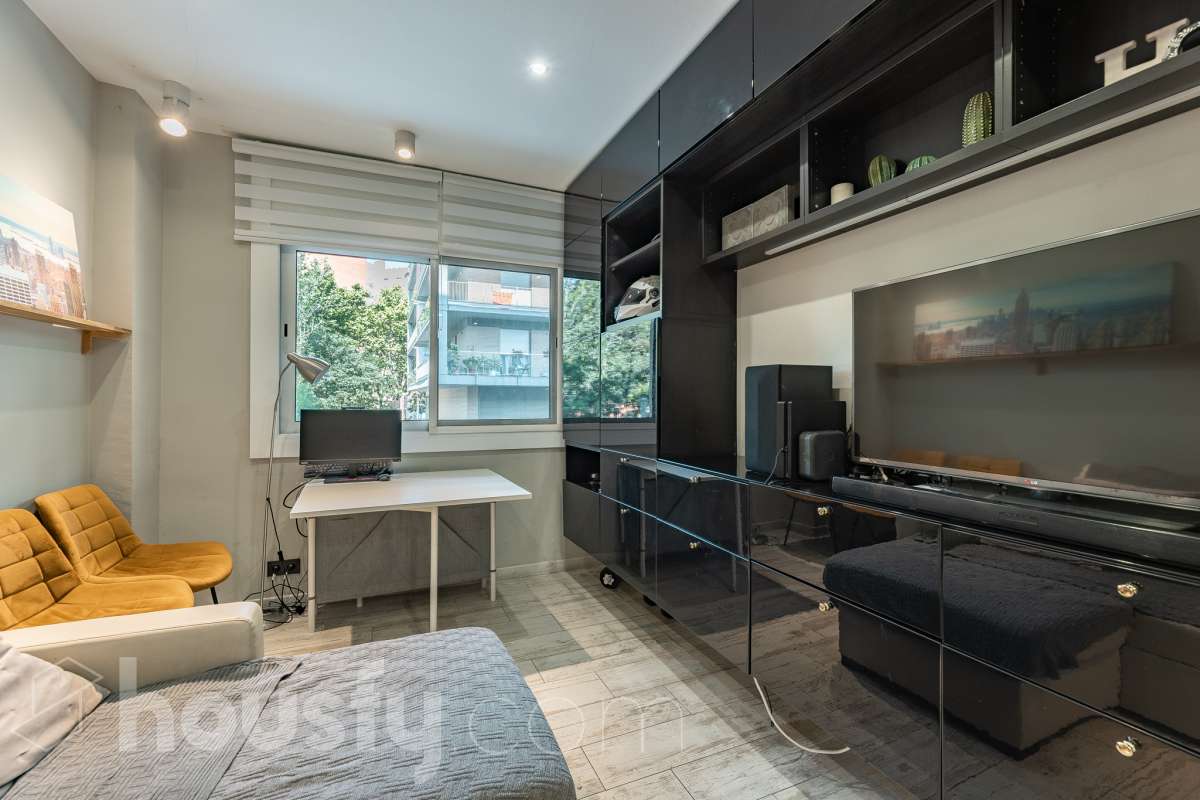 Piso en venta en Avenida Granvia de l'hospitalet,  L'Hospitalet de Llobregat-2