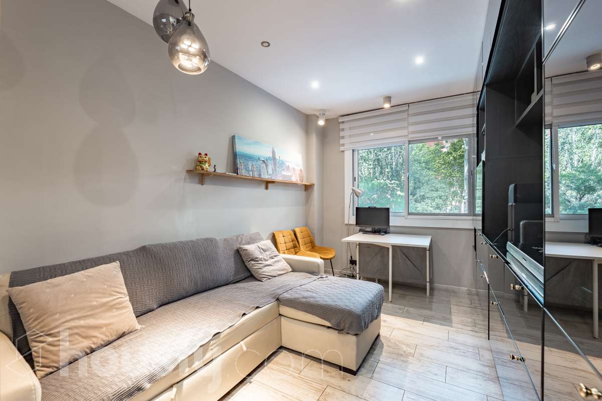 Piso en venta en Avenida Granvia de l'hospitalet,  L'Hospitalet de Llobregat-1