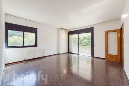 Piso en Carrer de Vilalba dels Arcs