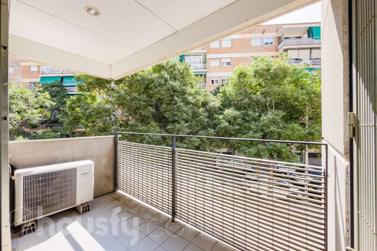 Piso en venta en Carrer de Vilalba dels Arcs, Nou Barris, Barcelona-1