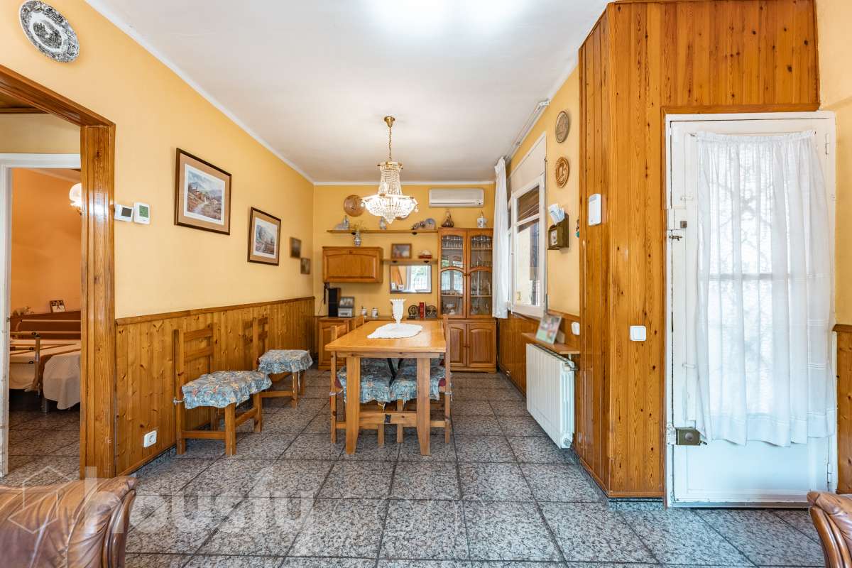 Casa en venta en Calle Lleida,  Rubí-2