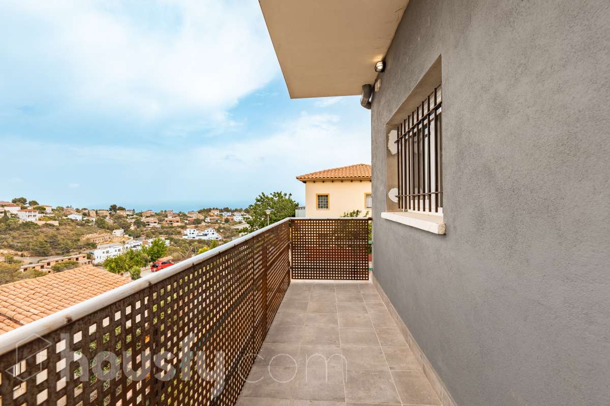 Casa en venta en Suria,  Calafell-0