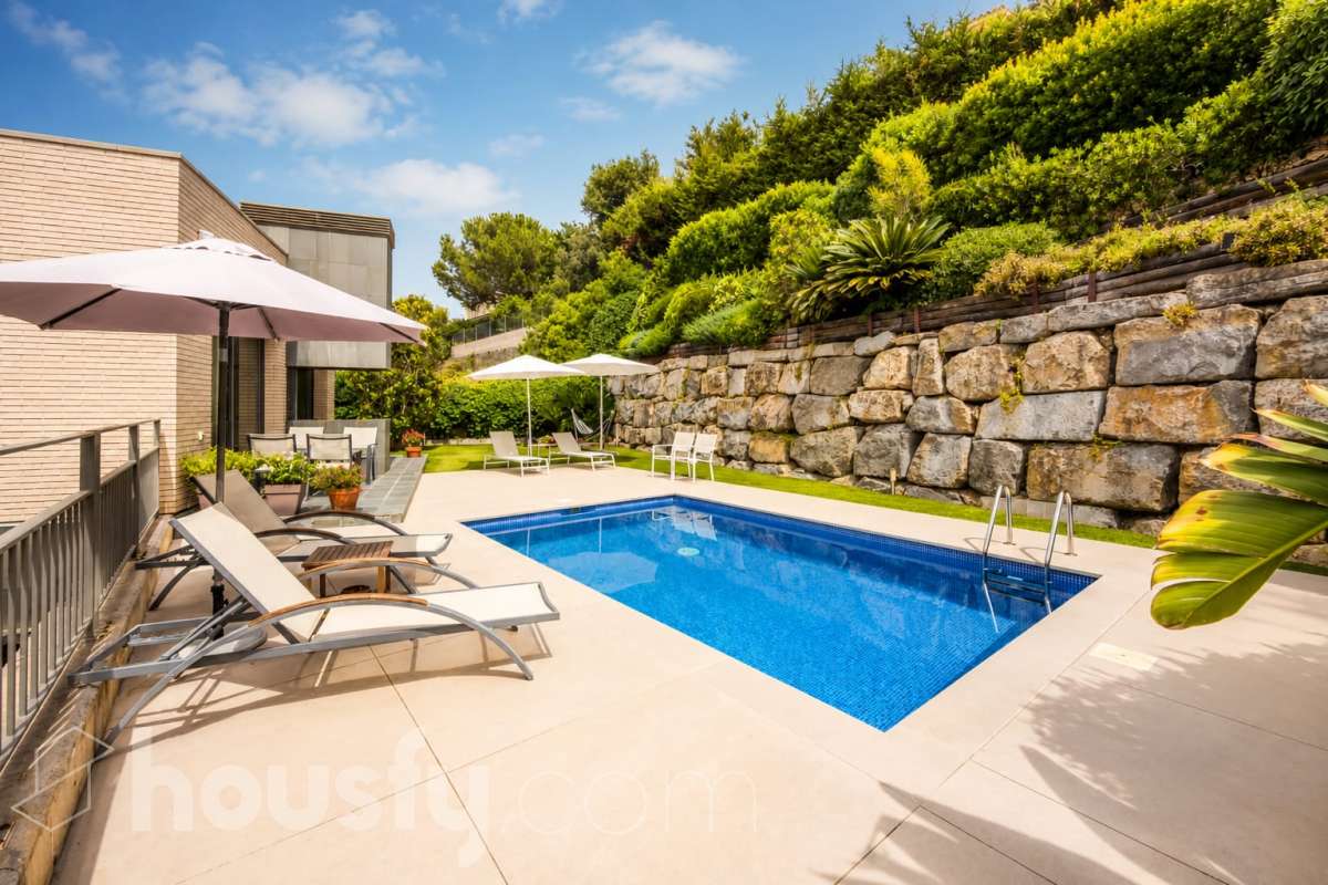 Casa en venta en Carrer Taiano,  Alella-1