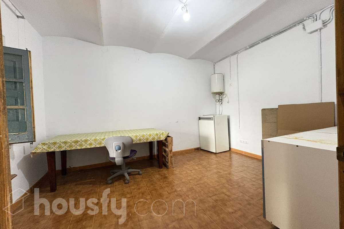 Casa en venta en Avenida Alt emporda,  Báscara-4