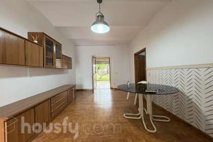 Casa en venta en Avenida Alt emporda, Báscara-0