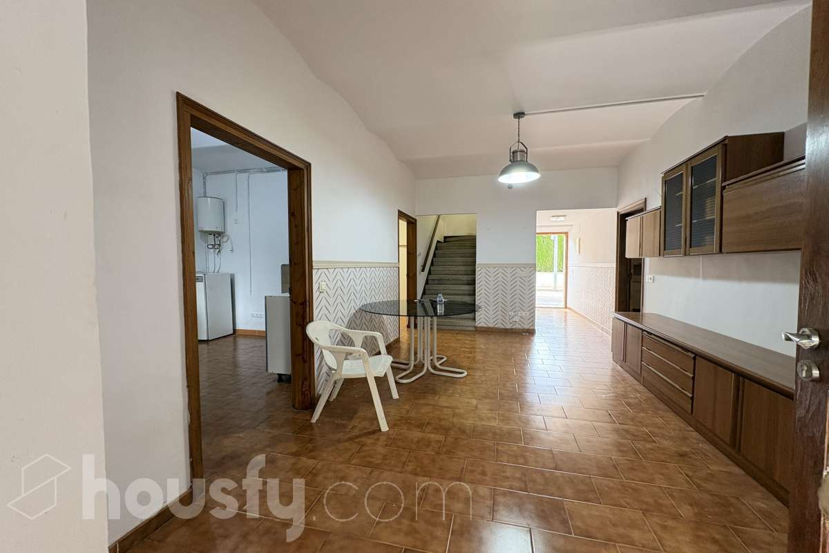 Casa en venta en Avenida Alt emporda,  Báscara-2