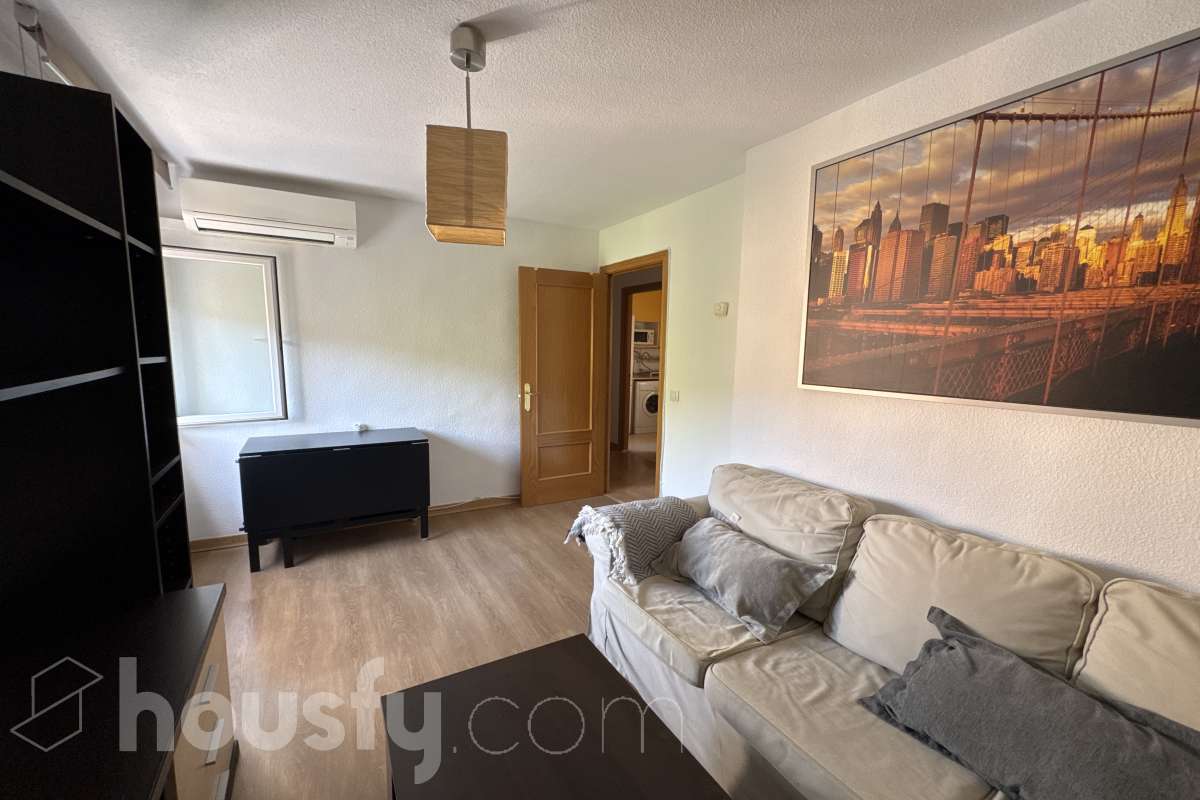 Piso en alquiler en Calle Oriente,  Getafe-1
