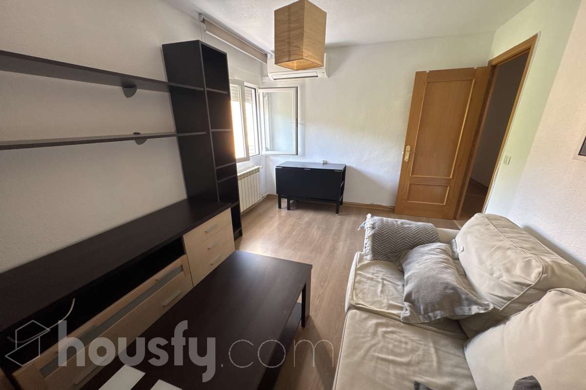 Piso en alquiler en Calle Oriente,  Getafe-2
