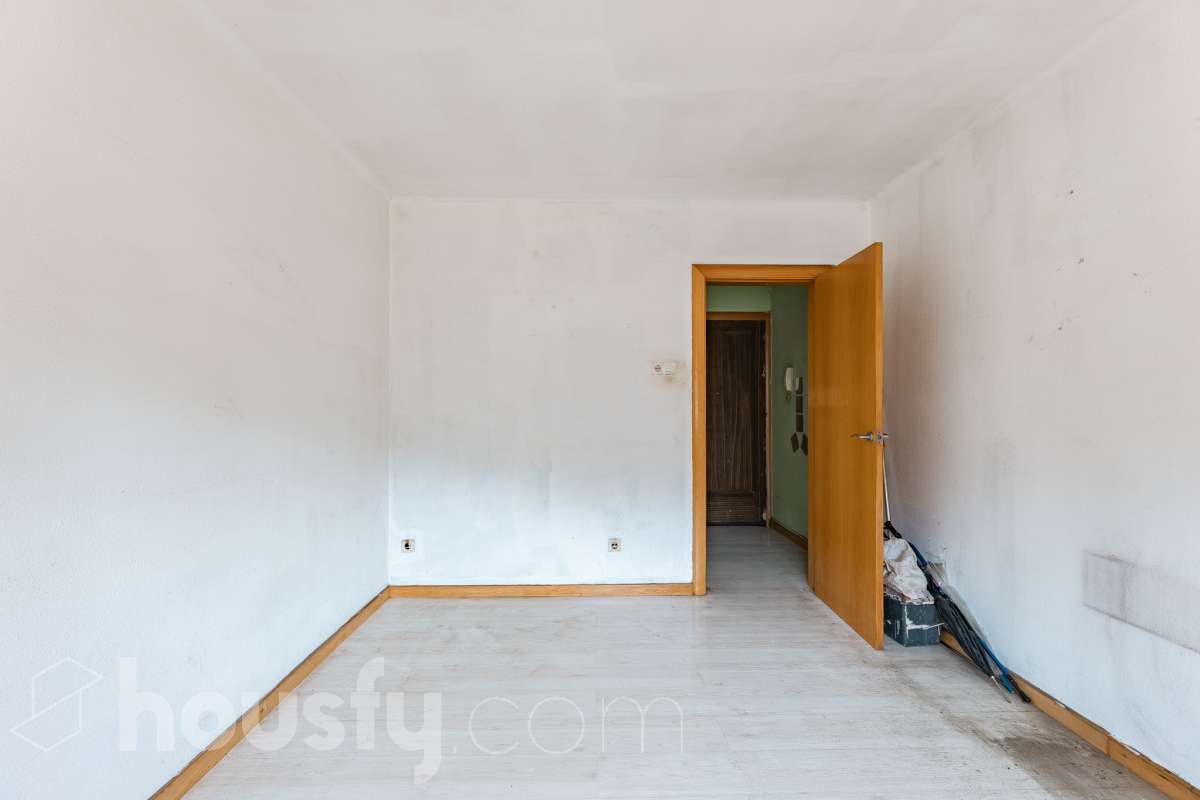Piso en venta en Calle Aigues,  Montcada i Reixac-2